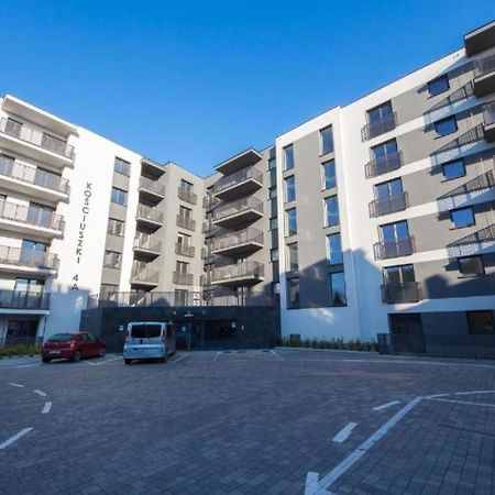 Apartament 33 Park City Ostrow Wielkopolski Exterior photo